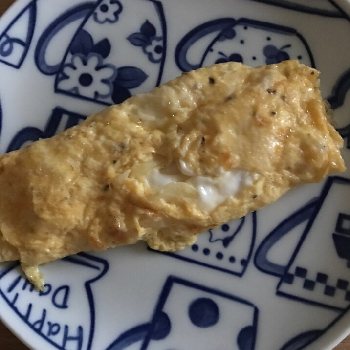 玉ねぎと細切りチーズの卵焼き